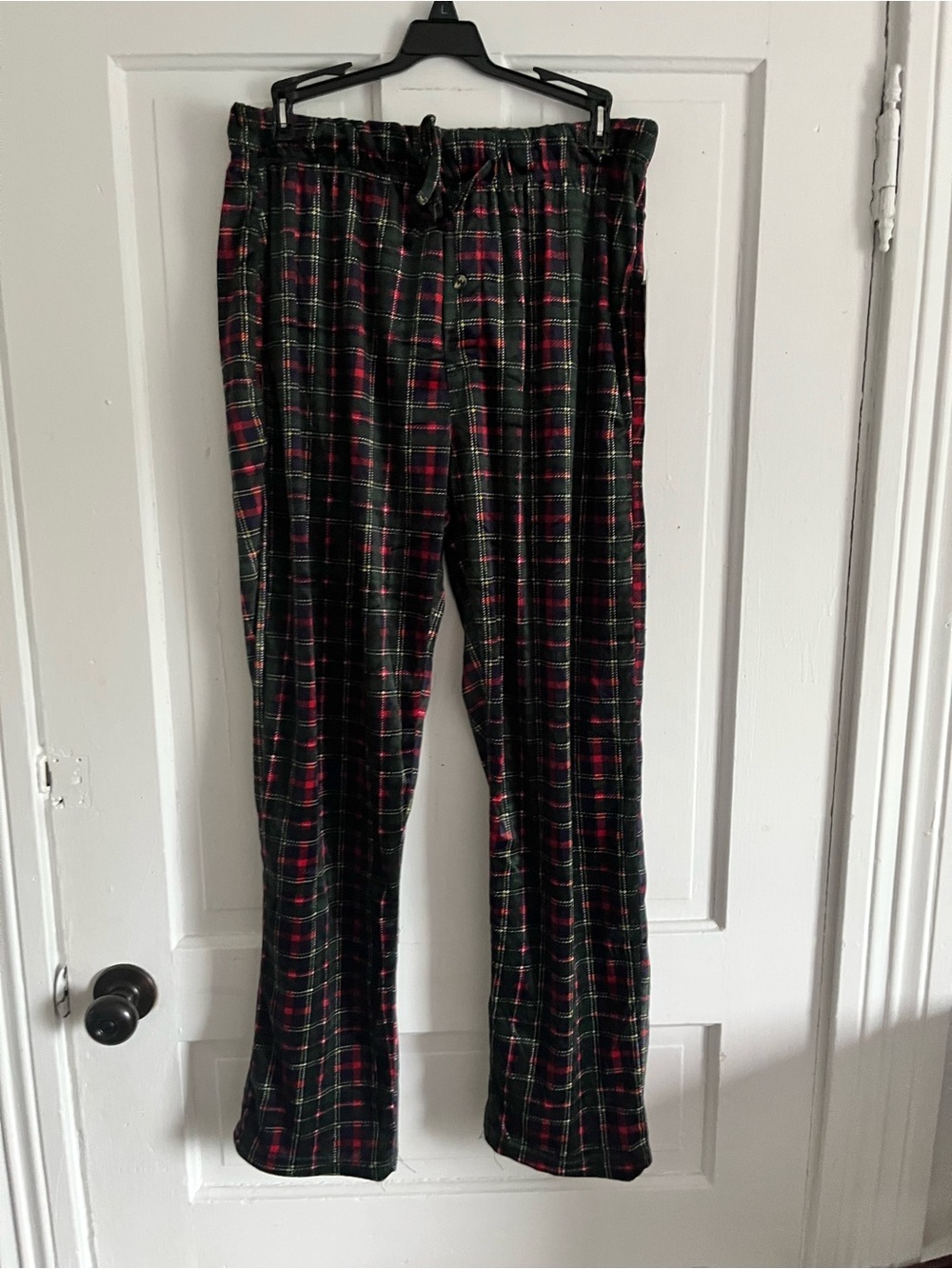 Preswick & Moore Black and Red Plaid Sleep Pants